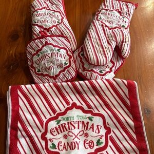 Candy cane striped lot of 6 kitchen pot holders oven mitts and hand towels